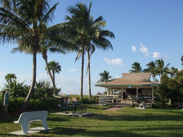 Lowdermilk Park Florida, Best beaches of Naples, Naples beaches, Naples Travel Guide, best Florida Beaches, Florida beaches