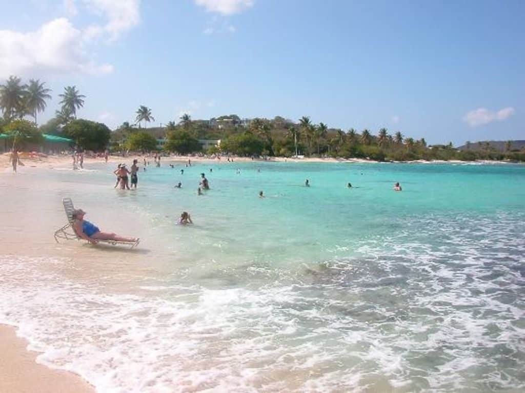 Sapphire Beach, St. Thomas, best beaches of St. Thomas, Leeward Islands, best beaches of the Leeward Islands, Lesser Antilles Vacations, Best beaches of the Lesser Antilles, best beaches in the Caribbean