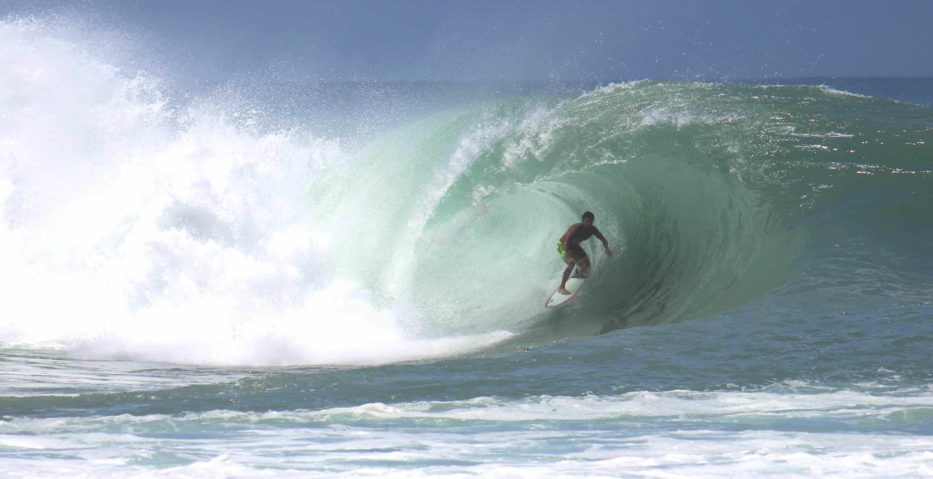 Best surfing in Hawaii, best beaches in Hawaii, Beach Travel Destinations, beach travel, Kaisers, Ala Moana Bowls
