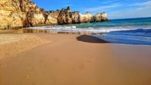 The Best Beaches of Algarve Portugal, Best Algarve Portugal Beach Hotels, Best Algarve Portugal Tours and Activities, Estudantes Beach, Camilo Beach, Dona Ana Beach, Prainha Beach, Marinha Beach, Falesia Beach, Odeceixe Beach, Arrifana Beach, Albufeira Beach, Luz Beach, Alvor Beach, Carvoeiro Beach, Martinhal Beach, Burgau Beach, Salema Beach, Monte Gordo Beach, Rocha Beach