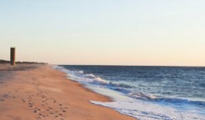 The best of Delaware Beaches, Rehoboth Beach, Dewey Beach, Bethany Beach, South Bethany Beach, Lewes Beach, Fenwick Island, Cape Henlopen State Park, Delaware Seashore State Park, Besth Delaware Beach Resorts, Best Tours & activities in Delaware, Best Delaware beaches