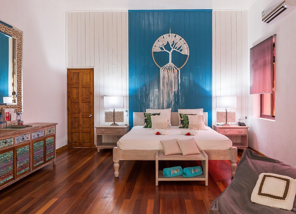 Le Domaine de La Réserve beachfront villas and lagoon on Praslin Island