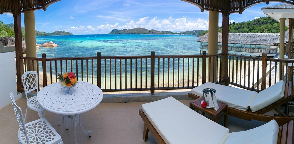 Colorful guest suite interior at Le Domaine de La Réserve Praslin Island
