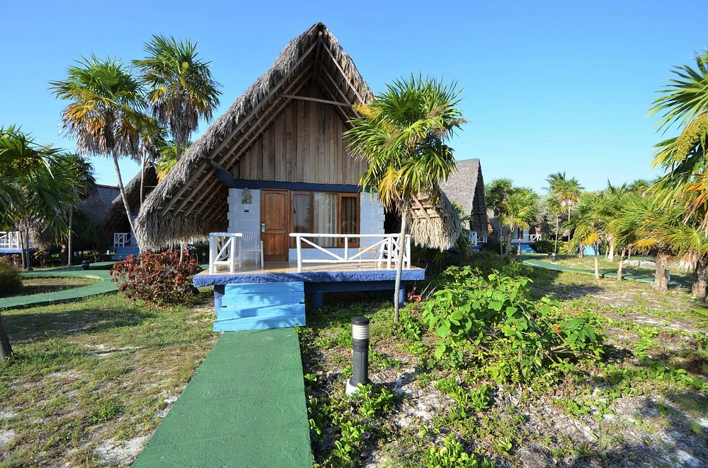 Villa Linda Mar beach huts guest room and beach access walkway on Cayo Largo Cuba