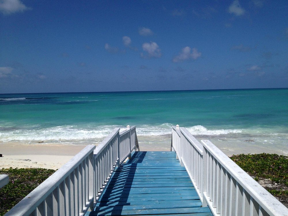 Villa Linda Mar beach huts guest room and beach access walkway on Cayo Largo Cuba