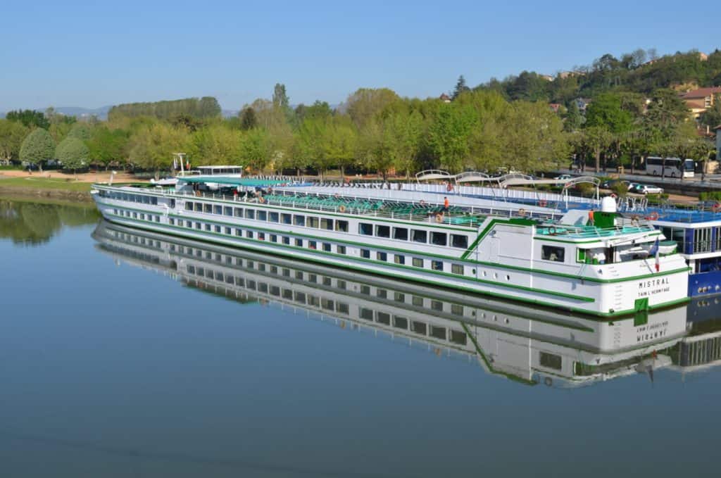 rhine river cruise in may