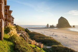 The Best Affordable Beach Resorts, Hallmark Resort & Spa Cannon Beach Oregon, best Cannon Beach Budget Hotels & Resorts, best Cannon Beach hotels, best Oregon beaches