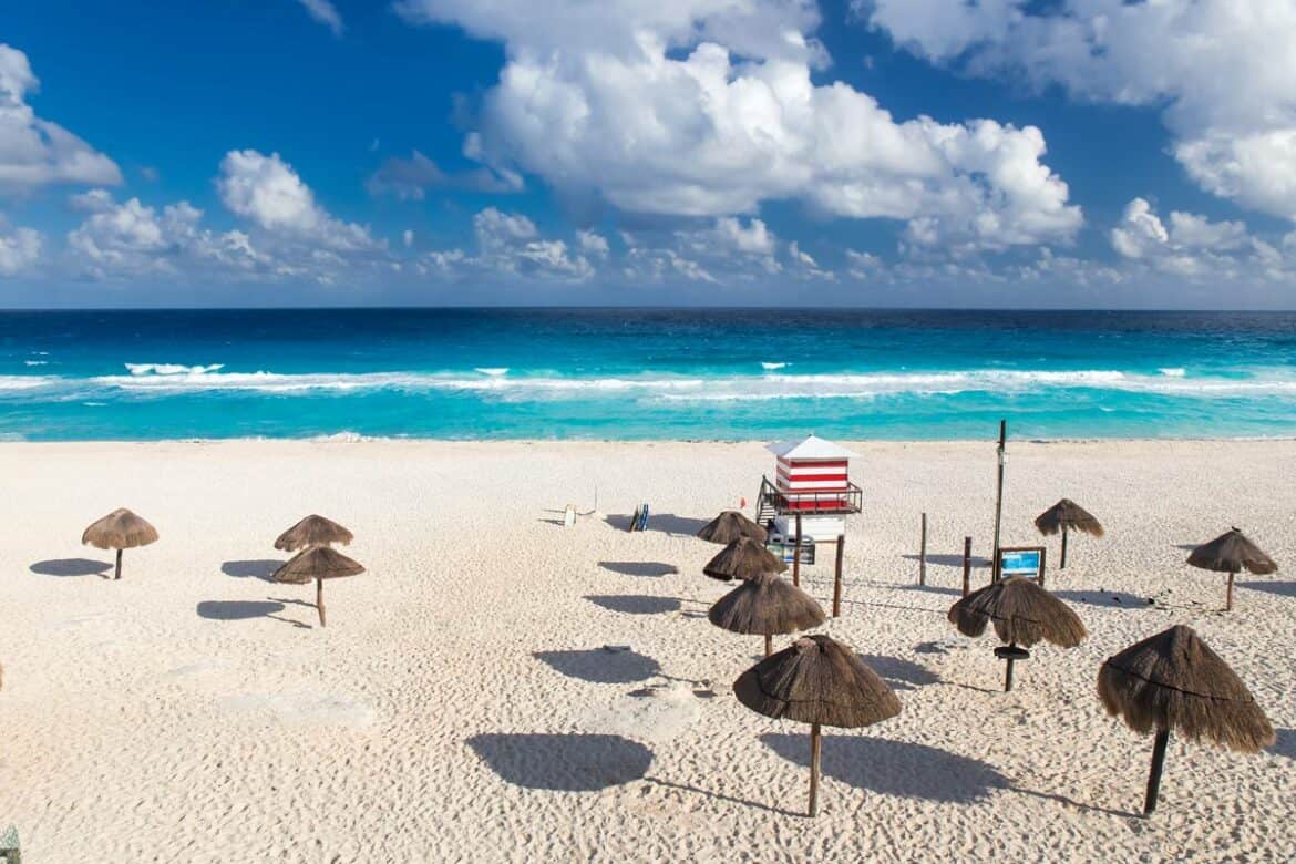 playa delfines beach cancun