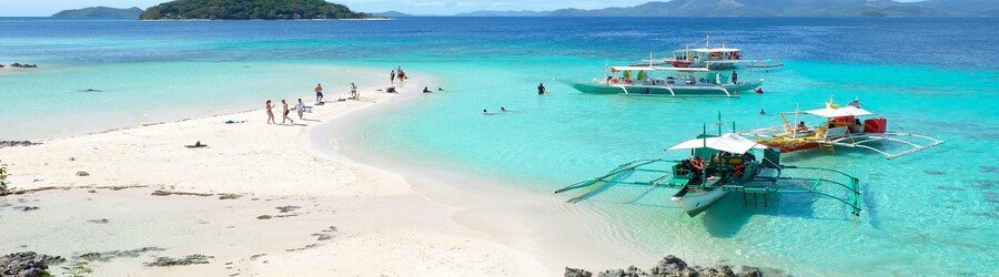 Bulog Dos Island Coron showing sandbar and turquoise water