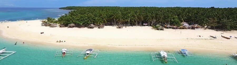 Daku Island beach in Siargao