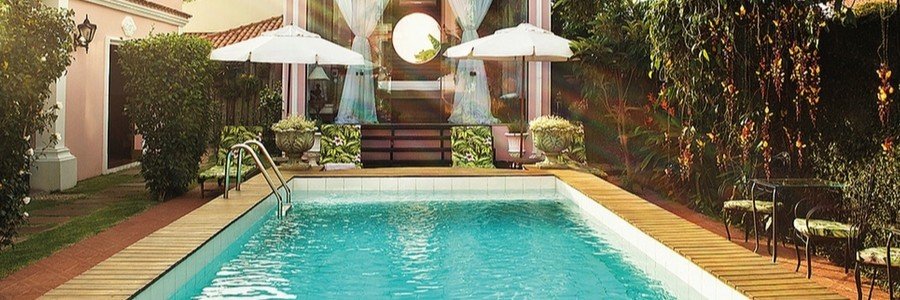 Hotel Boutique Quinta das Videiras Swimming Pool | Beach Travel Destinations Swimming pool at Hotel Boutique Quinta das Videiras near Lagoa da Conceição in Florianópolis.