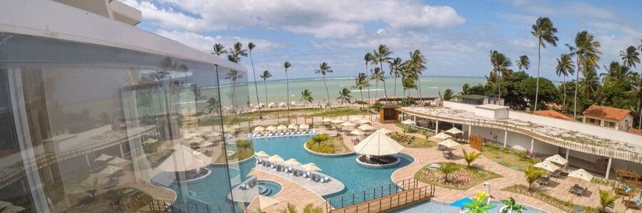 Maragogi Brisa Exclusive Hotel Pool by the Beach | Beach Travel Destinations Pool and beachfront grounds at Maragogi Brisa Exclusive Hotel in Maragogi, Brazil