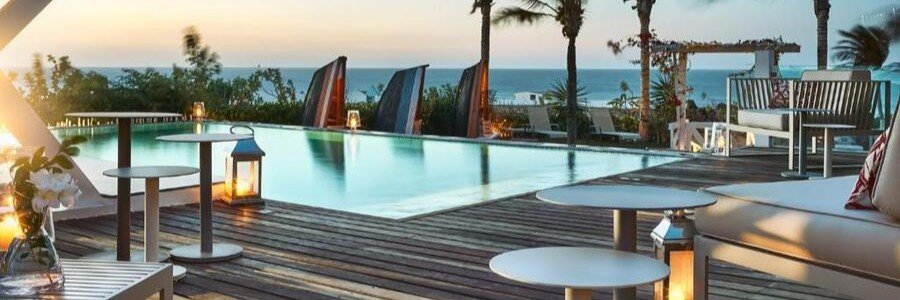 Infinity pool at The Chili Beach Private Resort & Villas overlooking the ocean near Jericoacoara.