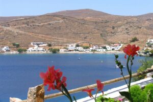 Loutra Beach Kythnos Greece, best time to visit Kythnos, Kythnos weather, best Kythnos beaches, best Kythnos restaurants, best Kythnos bars, best Kythnos tours & Activities, Best Luxury Resorts in Kythnos