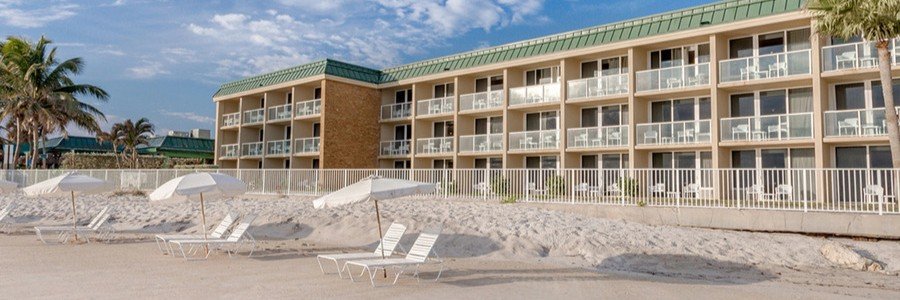 Ocean Breeze Inn Vero Beach | Beach Travel Destinations Ocean Breeze Inn overlooking the beach in Vero Beach, Florida.
