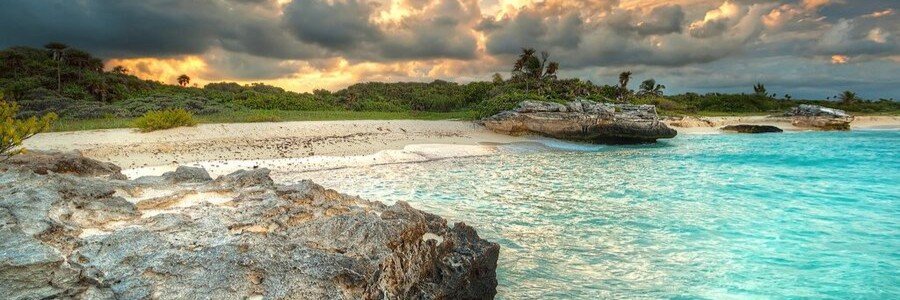 Beautiful Beach in Playa del Carmen | Beach Travel Destinations Turquoise water and white sand beach in Playa del Carmen, Mexico.