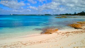 Saunders Beach, Nassau, Best Beaches in The Bahamas