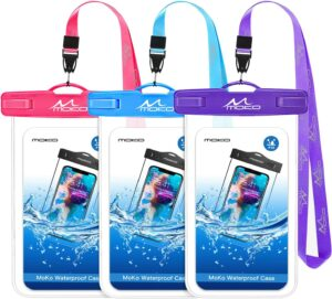 MoKo Waterproof Phone Pouch (3 Pack), The Best Waterproof Smartphone Case, The Best Beach Gear