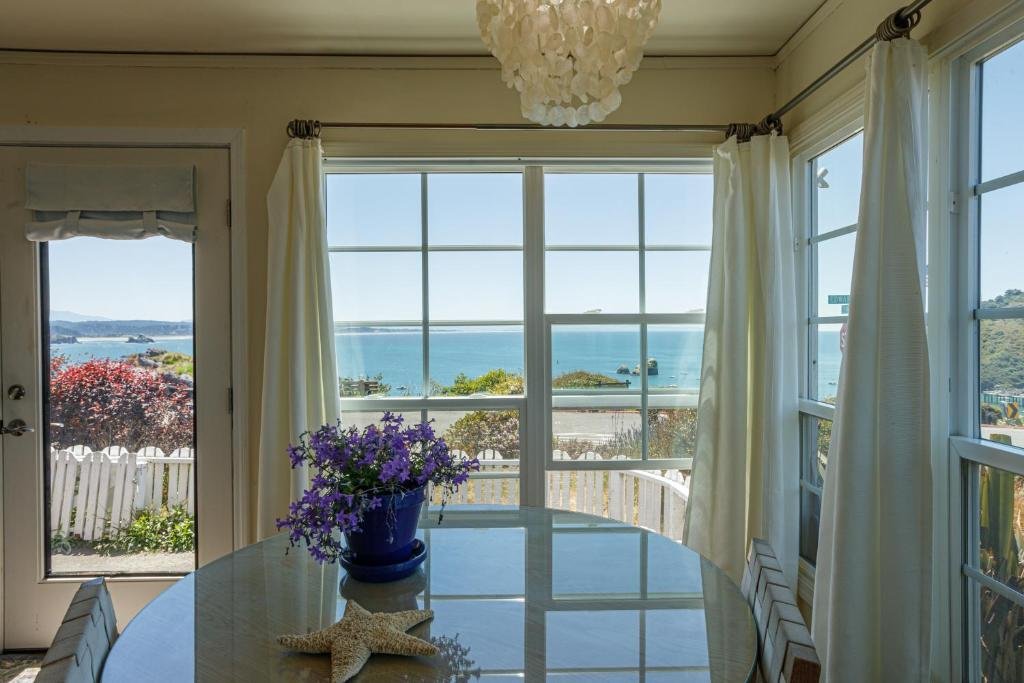 Ocean view dining area at Lookout at Trinidad Bay overlooking Trinidad Harbor