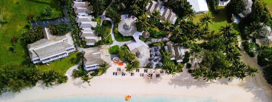 Etu Moana Boutique Beach Villas aerial view of beachfront and lagoon in Aitutaki
