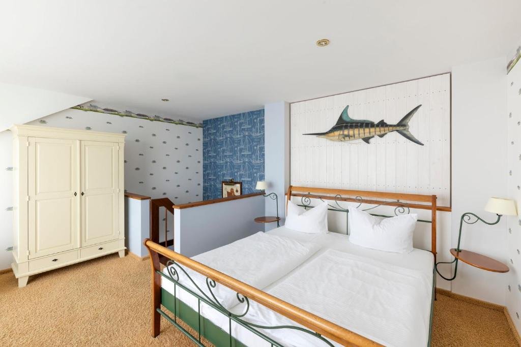 Marine-themed guest room at Nautilus hotel near Putbus on Rügen Island